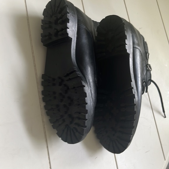 Black Leather Lace up boots with small buckle detailing, 6/6.5 - Picture 8 of 9